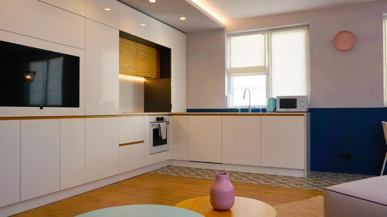 Апартамент Жасмин С Частен Гараж - Jasmin Apartment With Private Garage Varna Exterior foto